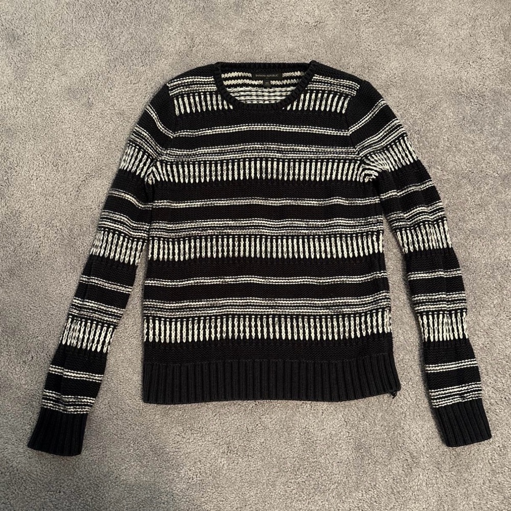 Banana Republic Black and White Crewneck Sweater